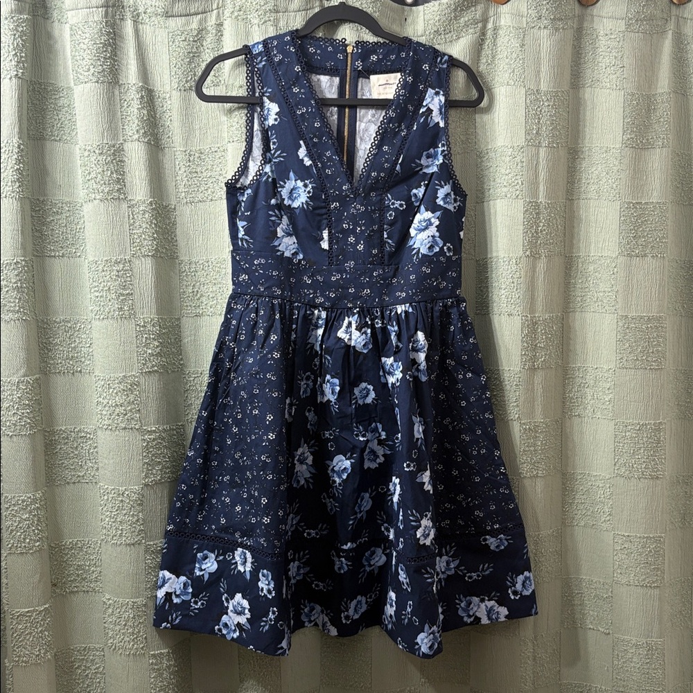 Kate spade Navy Floral Dress with Gold Zipper - Picture 3 of 12